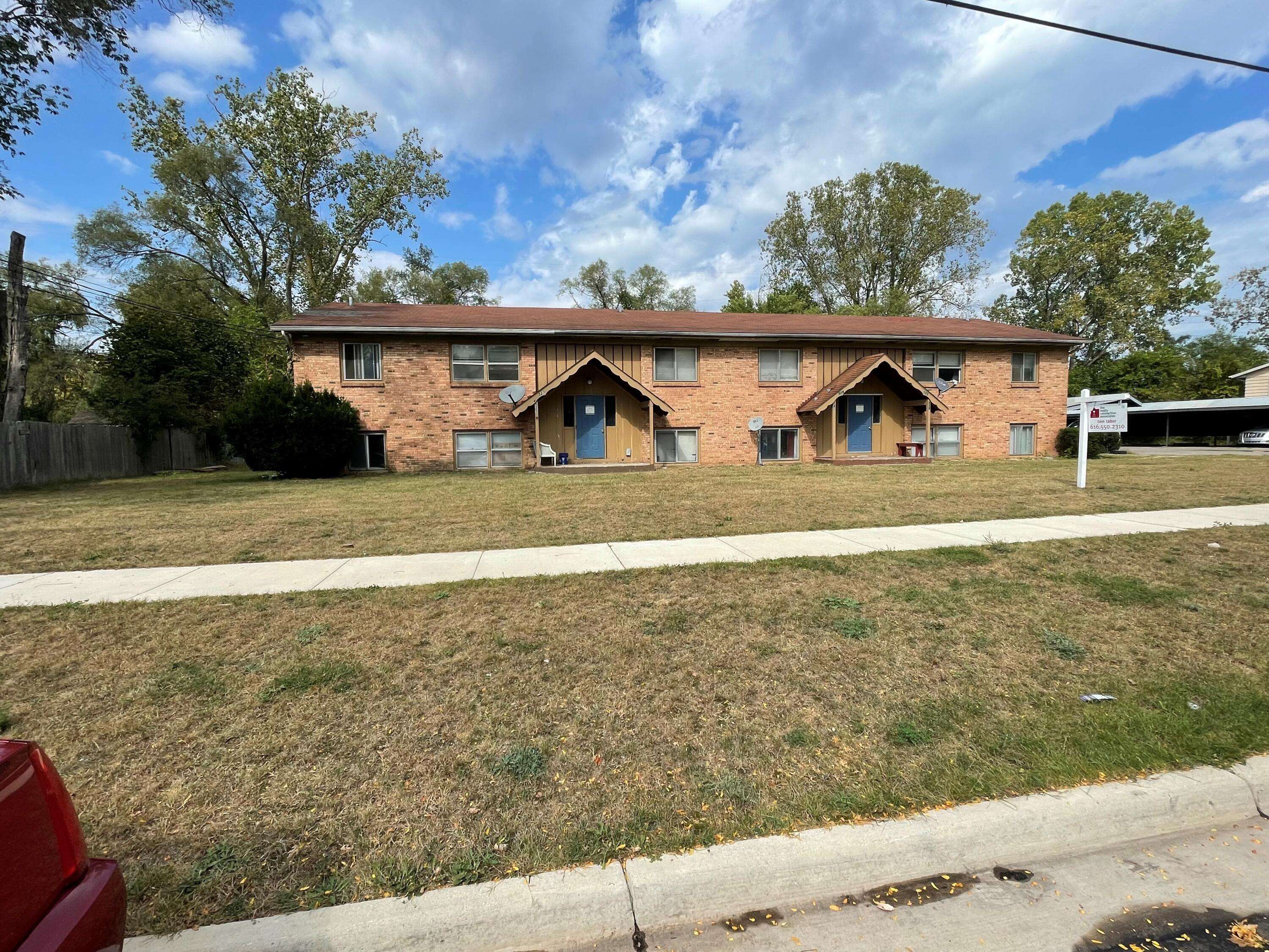 525-549 Andover SE Street, Kentwood, MI 49548