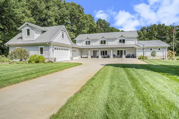 70309 Lake Trail, White Pigeon, MI 49099