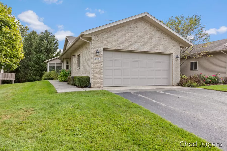 2119 Creekside SW Drive, Byron Center, MI 49315