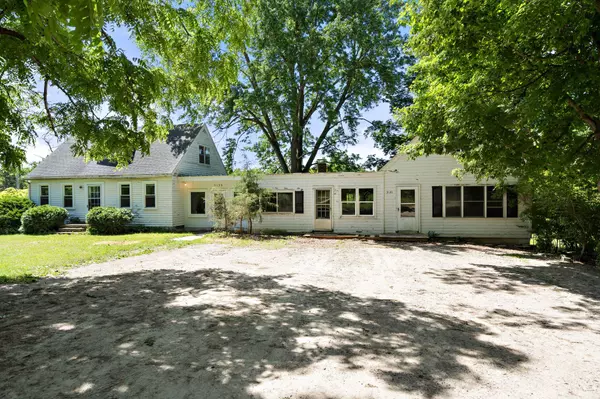 5133 W Waters Road, Ann Arbor, MI 48103