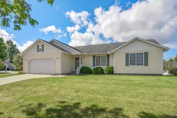 1436 S Montgomery Street, Hastings, MI 49058