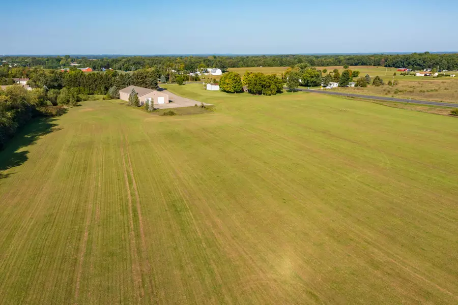 Red Arrow Highway, Paw Paw, MI 49079