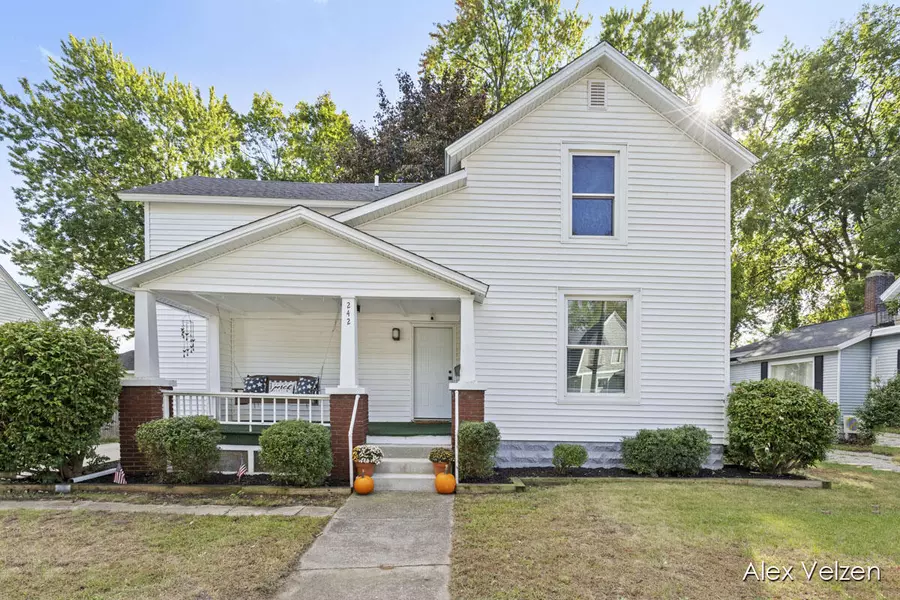 242 Mechanic Street, Coopersville, MI 49404