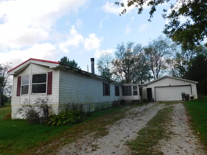 16822 Runyon Road, Buchanan, MI 49107