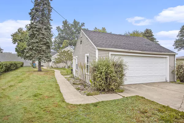 Scotts, MI 49088,8026 Greenfield Shores Drive