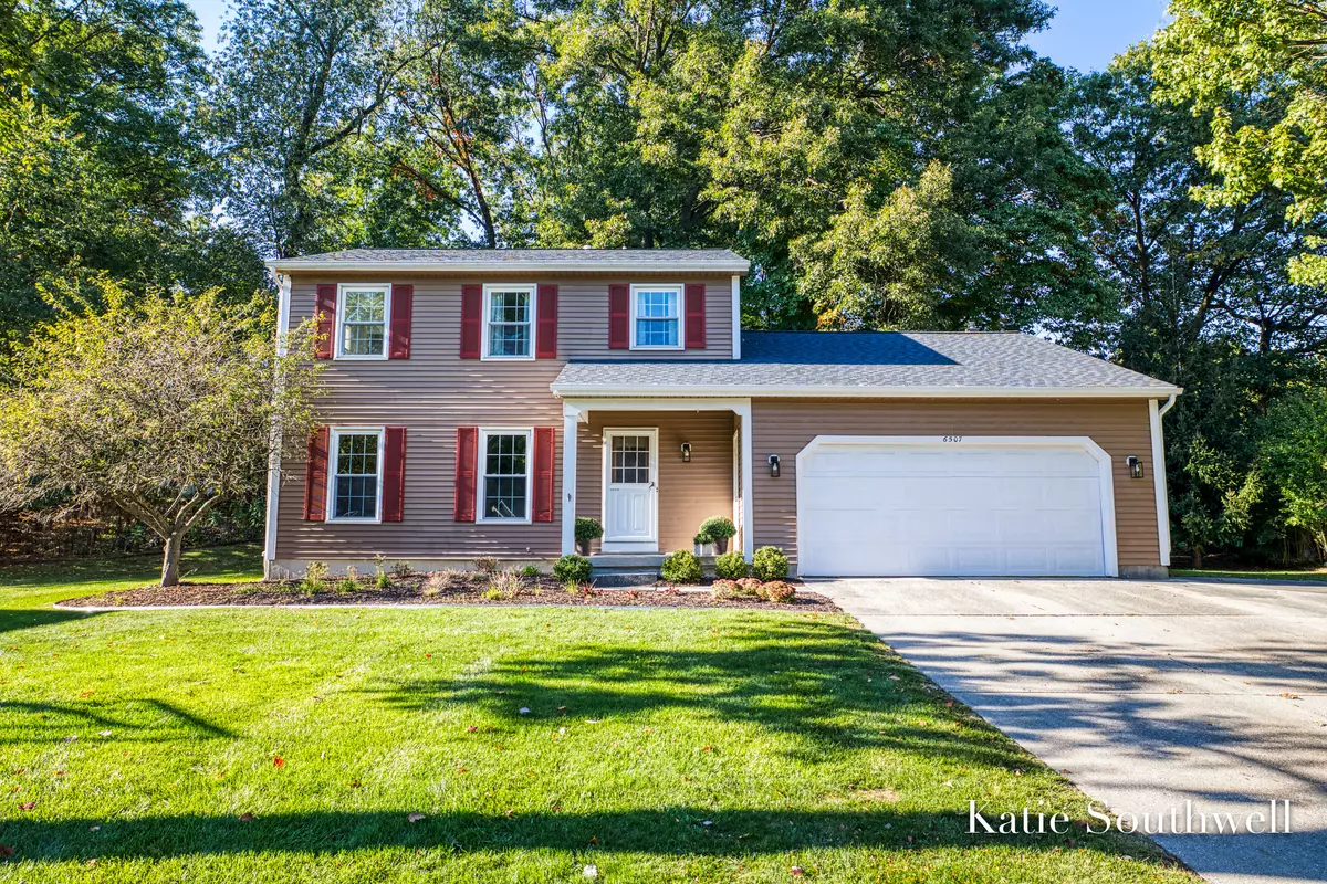 Ada, MI 49301,6507 Fieldcrest SE Court