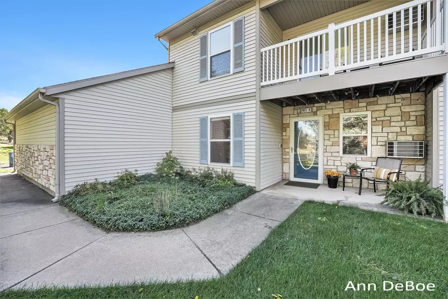 2031 Rowland SE Avenue #4, Grand Rapids, MI 49546