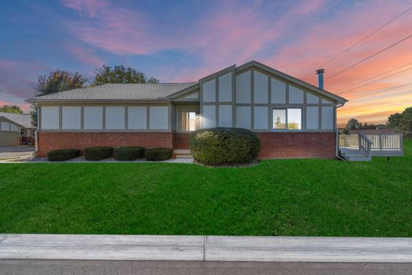 41975 Brookview Lane, Clinton Twp, MI 48038