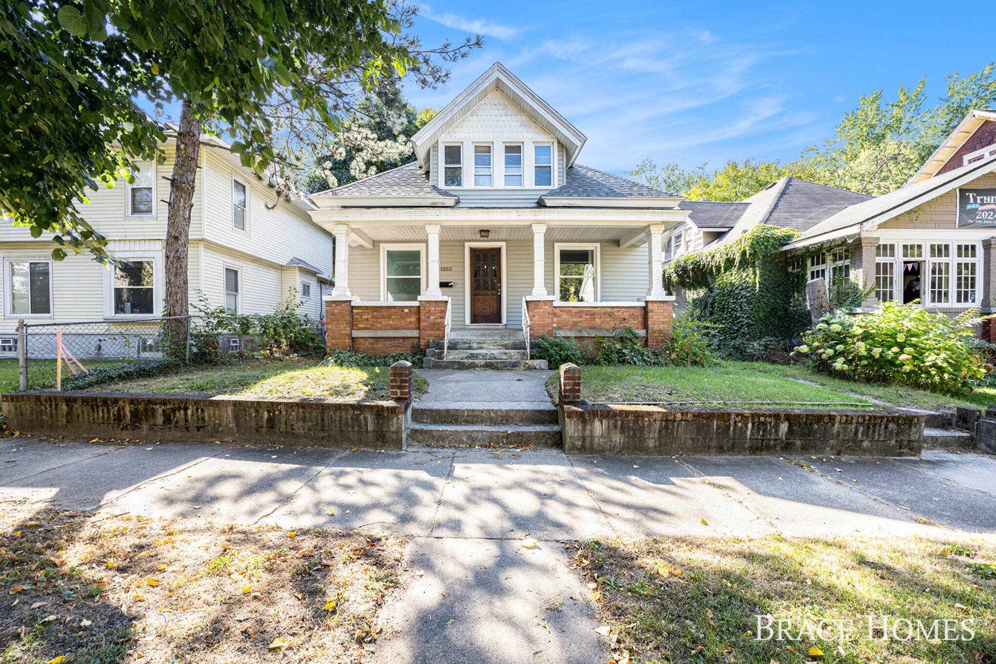 1252 Bemis SE Street, Grand Rapids, MI 49506