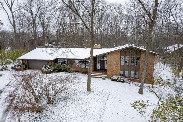 3946 Waldenwood Drive, Ann Arbor, MI 48105