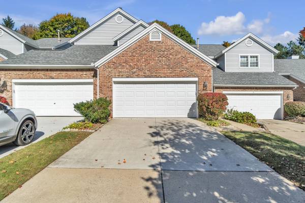 Ann Arbor, MI 48105,4329 Pine Ridge Court