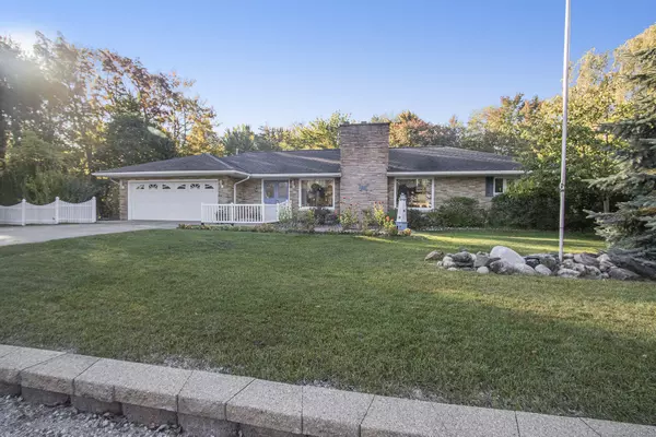 1151 Hendrick Road, Norton Shores, MI 49441