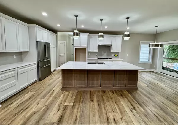 Saline, MI 48176,9004 Charter Oak Lane