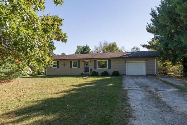 34987 64th Avenue, Paw Paw, MI 49079