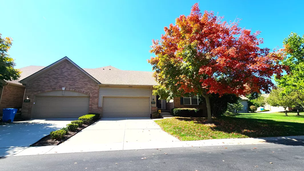 193 Winslow Circle #59, Commerce Twp, MI 48390