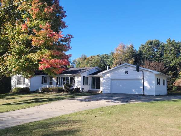 4085 N Cedar Lake Road, Edmore, MI 48829