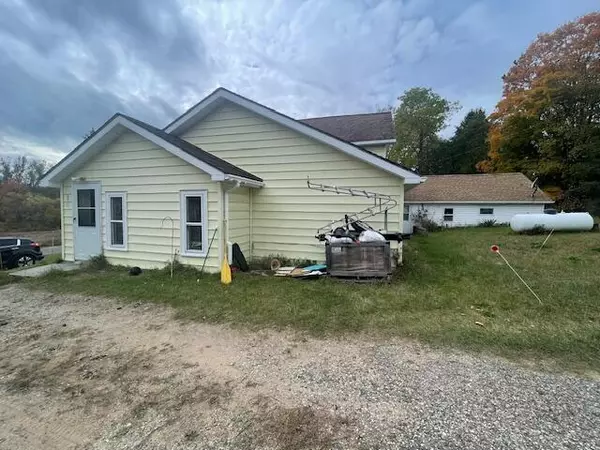 Harrietta, MI 49638,231 E Garland Street