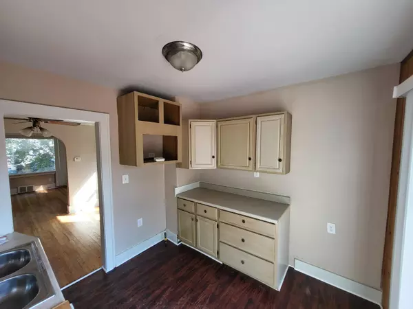 Allen Park, MI 48101,15535 Markese Avenue