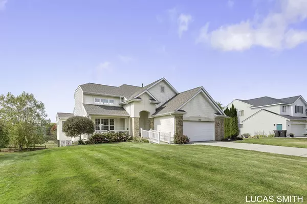 3863 Suntree Avenue, Hudsonville, MI 49426