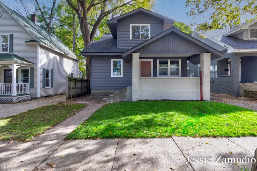 314 Rosewood SE Avenue, East Grand Rapids, MI 49506