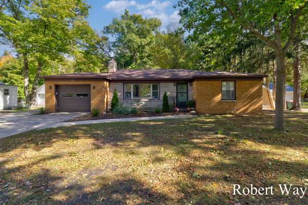 3726 Lake Harbor Road, Norton Shores, MI 49441