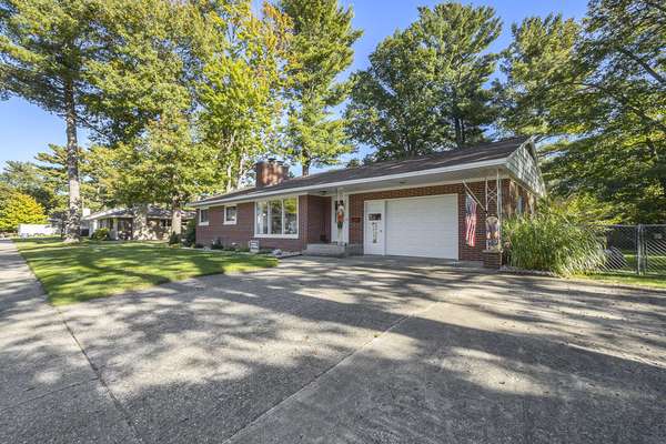 2244 Surfwood Drive, Muskegon, MI 49441