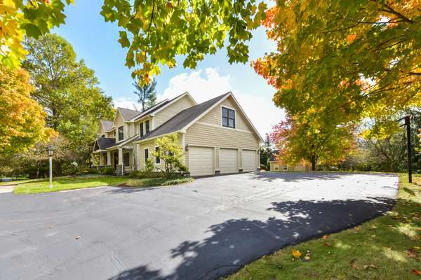 Dexter, MI 48130,5031 Sandstone Court