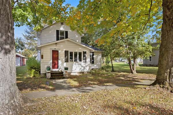 325 E Burr Oak Street, Centreville, MI 49032