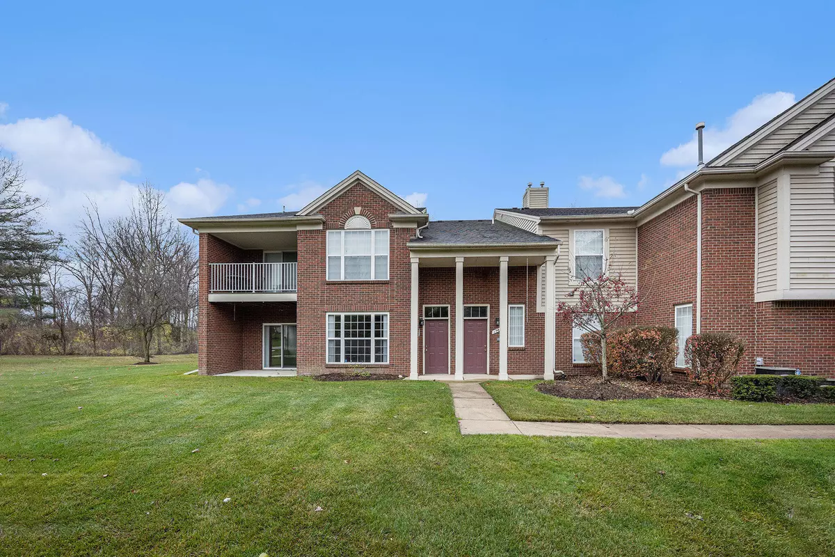 Rochester, MI 48307,1744 Deepwood Circle