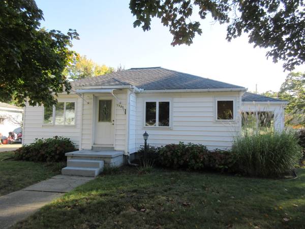 1702 Waverly Avenue, Grand Haven, MI 49417