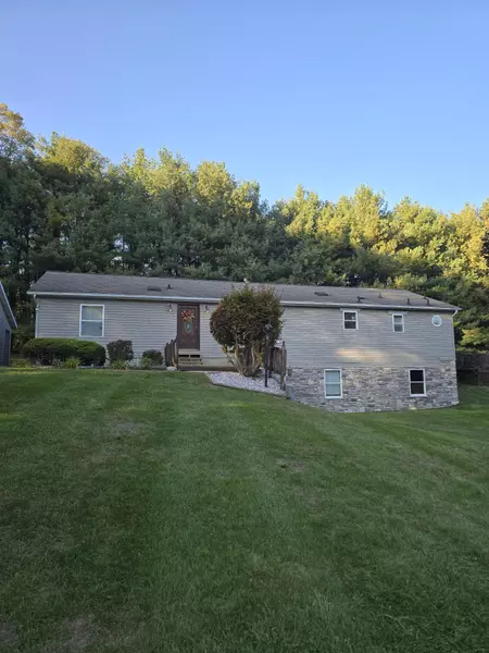 28334 Witt Lake Road, Sturgis, MI 49091