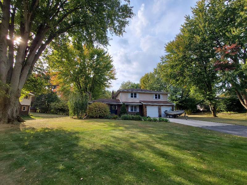 5172 Riverview Drive, Coloma, MI 49038