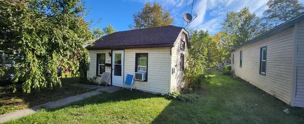 741 Oak Street, Adrian, MI 49221