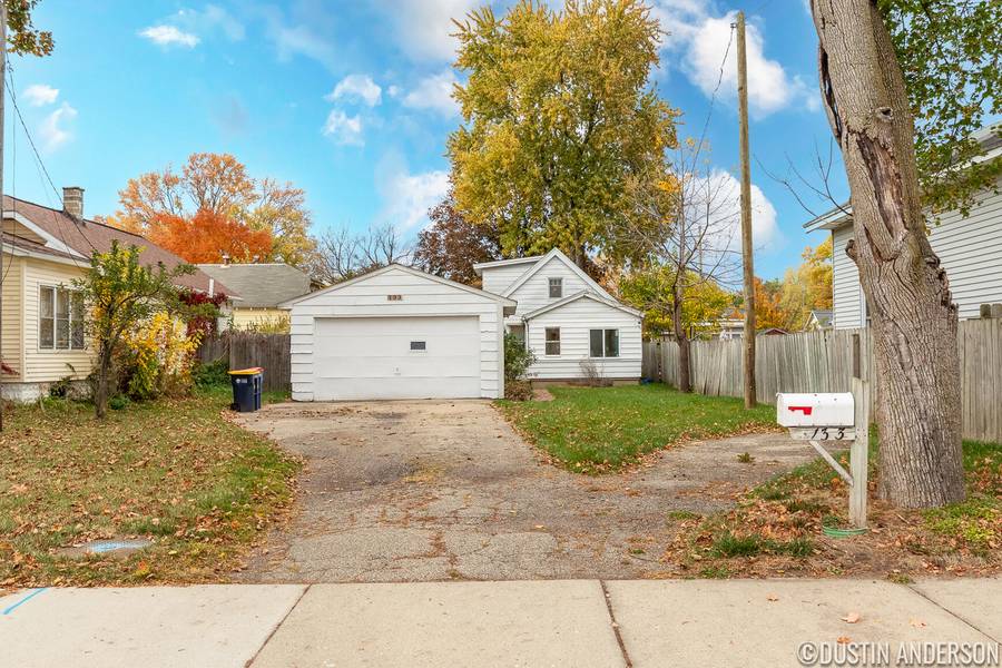 133 Montrose NE Street, Grand Rapids, MI 49505