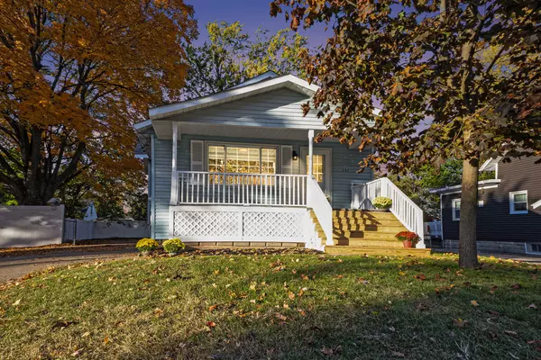 Kentwood, MI 49548,131 Daniel SE Street