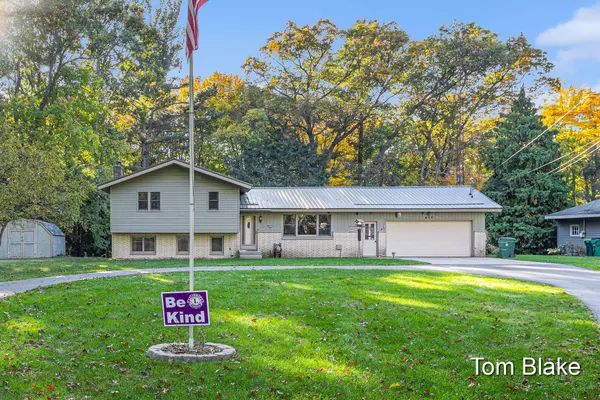 Muskegon, MI 49445,935 W Fennwood Circle