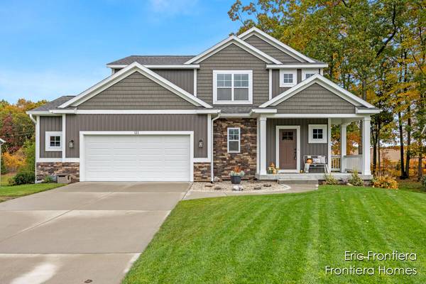 121 Mossy Cove Lane, Holland, MI 49424