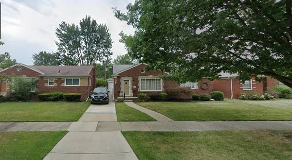 21216 Brierstone Street, Harper Woods, MI 48225