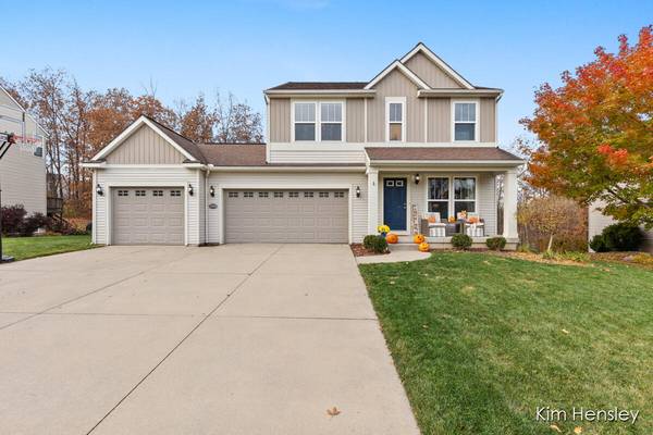 9769 Sunset Ridge NE Drive, Rockford, MI 49341