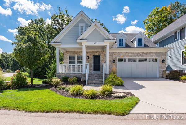 Ada, MI 49301,652 Greenslate SE Drive