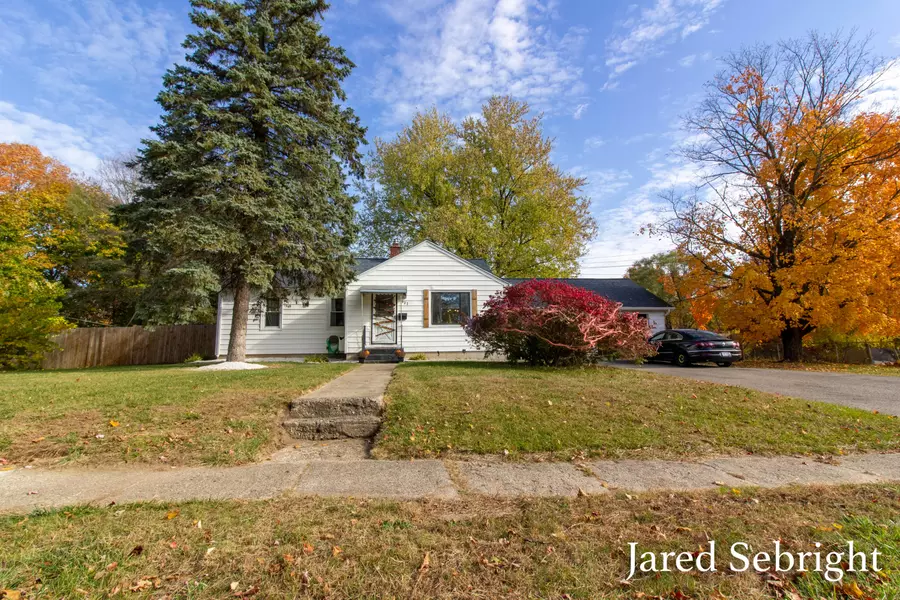 922 S Cedar Street, Greenville, MI 48838