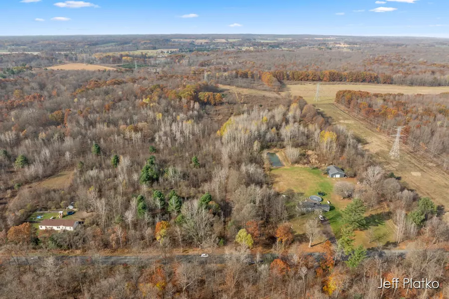 14331 Podunk Avenue, Gowen, MI 49326