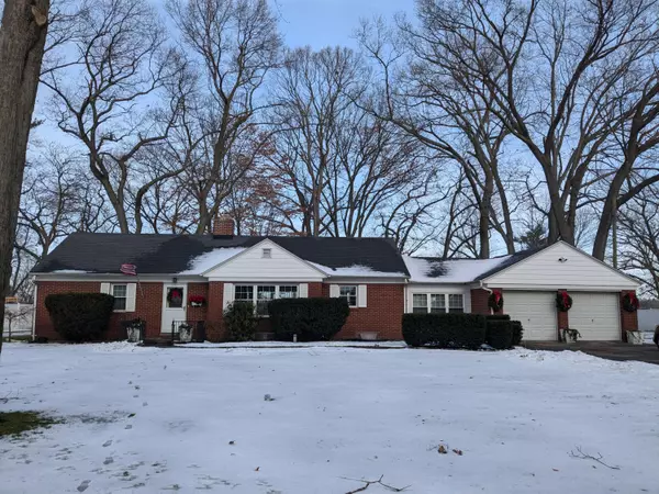 4102 Highgate Road, Norton Shores, MI 49441