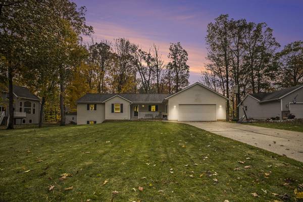 4754 Oaklane Drive, Hudsonville, MI 49426