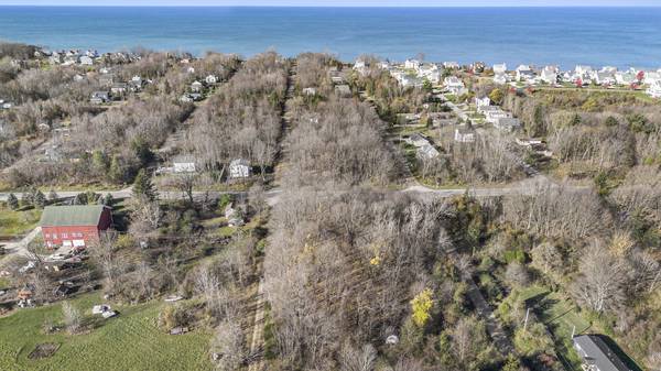 E Beach Drive, South Haven, MI 49090