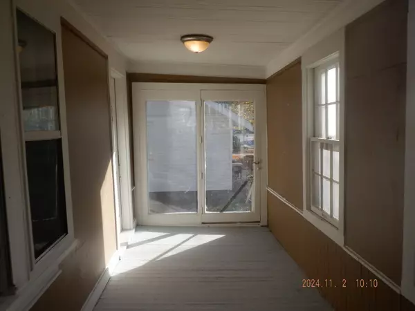 Kalamazoo, MI 49001,124 W Maple Street