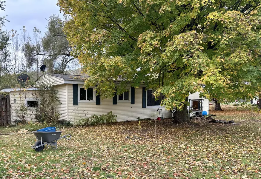 141 W Union City Road, Union City, MI 49094