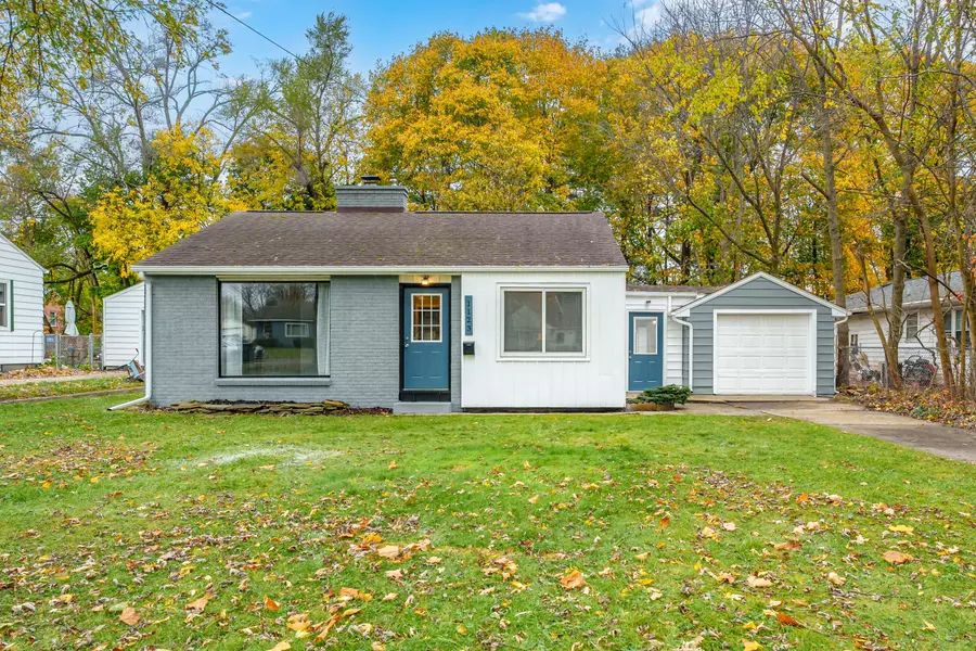 1123 Clearview Street, Kalamazoo, MI 49048