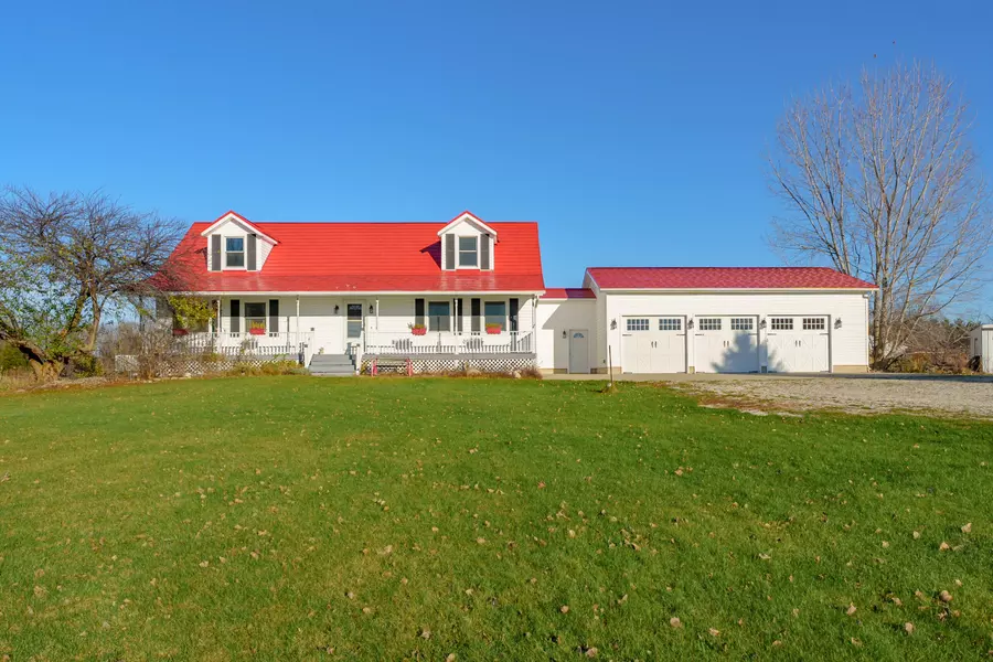 6193 S Ionia Road, Bellevue, MI 49021