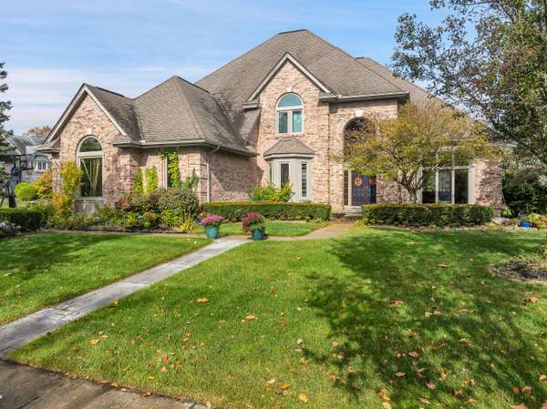 21913 York Mills Circle, Novi, MI 48374